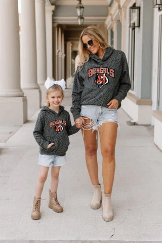 MOQ 8 pcs Custom Style BENGRLS Leopard Girl Shirt