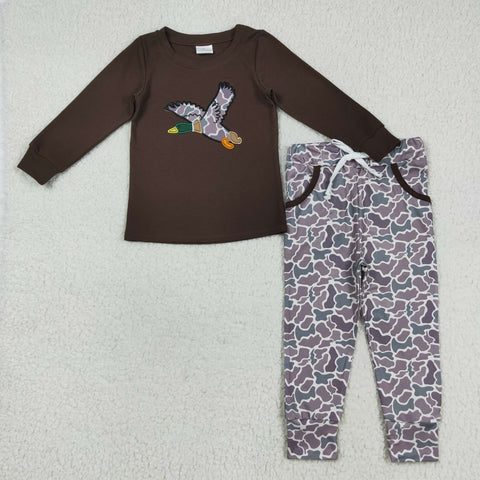 BLP1123 Embroidery Mallard Ducks Camo Brown Boys Set