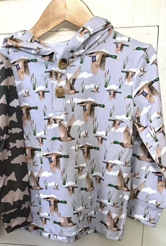 Preorder 12.06 MOQ 5 pcs BT1546 Mallard Ducks Buttons Kids Hoodie Pullover