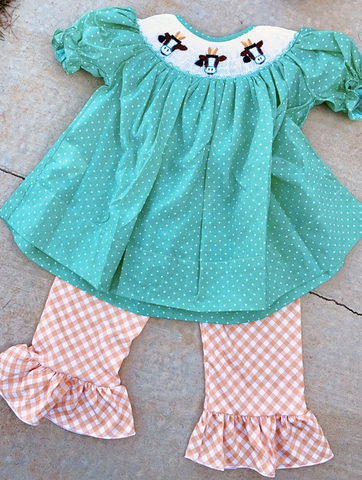 Preorder 10.16 MOQ 5 pcs GSPO2095 Farm Cows Dots Girls Set