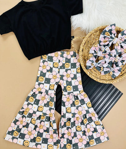 Preorder 12.12 MOQ 5 pcs GSPO2198 Smiley face Flower Black Plaid Girls Set