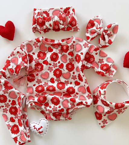 Preorder 10.23 MOQ 5 pcs LR2758 Valentine's Day Love Flower Red Baby Girls Romper