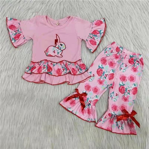 Pink rabbit set with red bow flowers