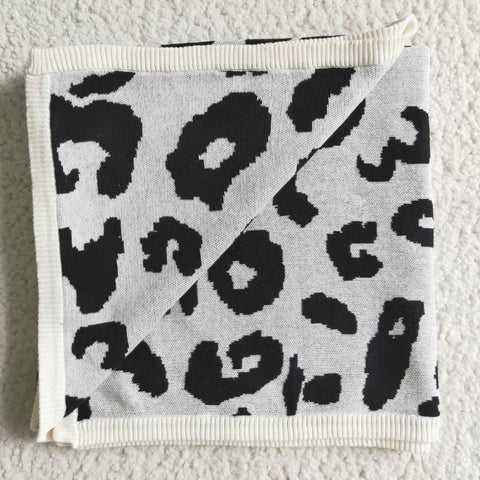 New Comfortable Soft Fabric Leopard Baby Blanket